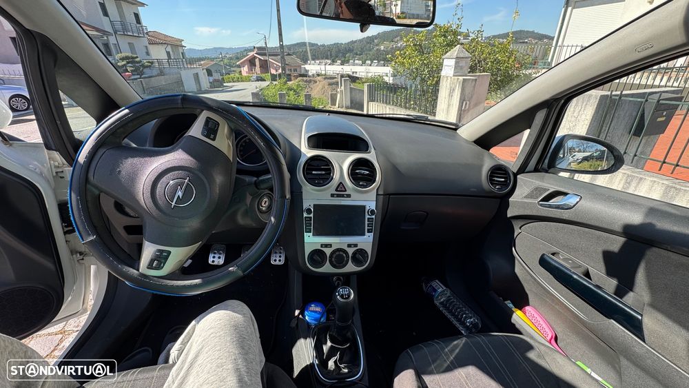 Opel Corsa 1.3 CDTI Enjoy EcoFLEX - 10