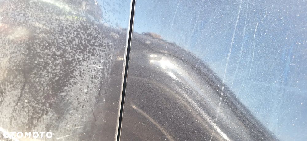 Volkswagen Golf V+ Błotnik Przód Przedni Prawy Kod Lakieru LC9Z - 22