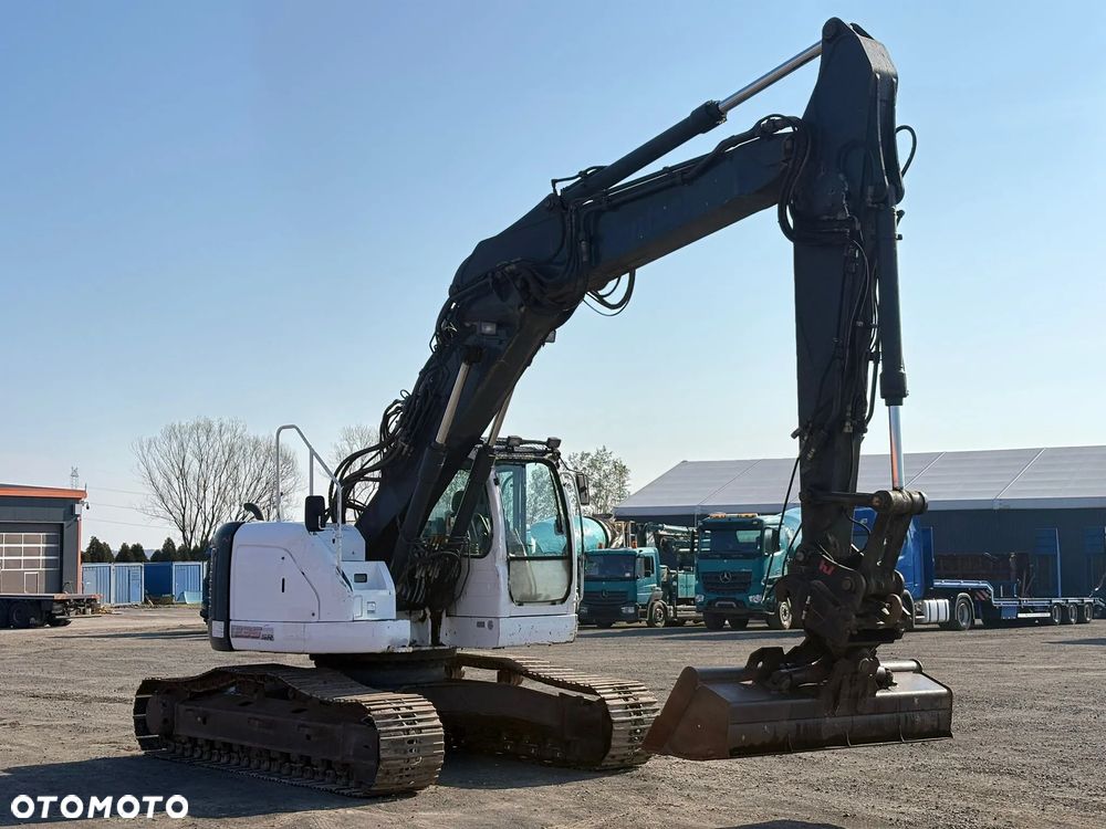 Kobelco NEW HOLLAND KOBELCO E235SR-1ES - 7