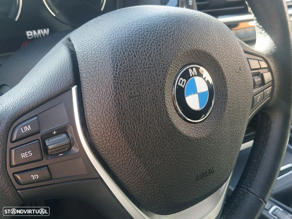 BMW 116 d EDynamics Line Sport - 32