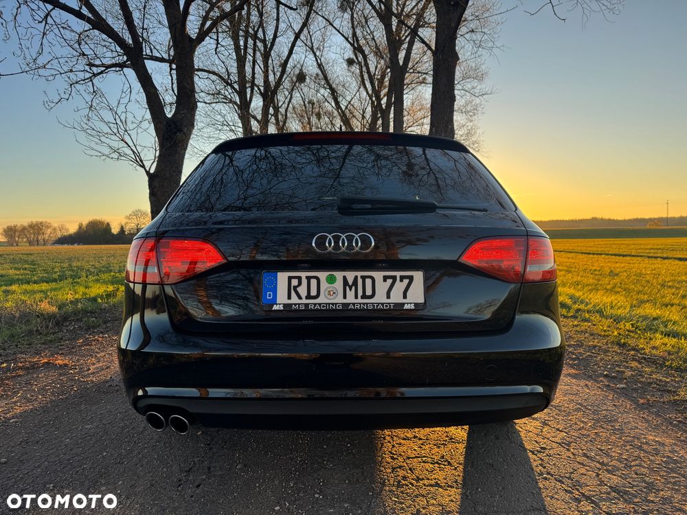 Audi A4 Avant 2.0 TDI ultra - 9