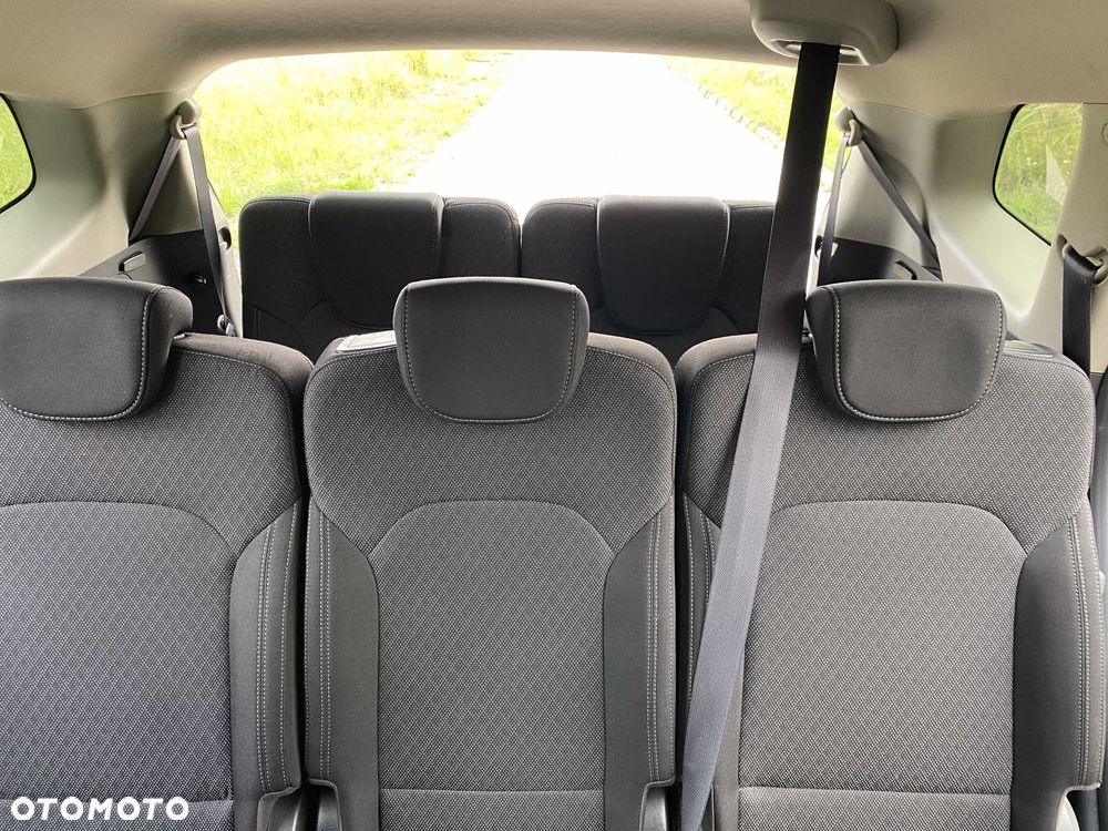 Kia Carens 1.6 GDI L 7os - 21