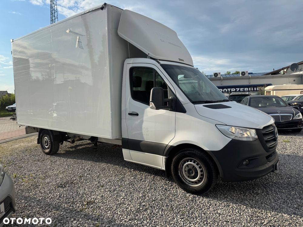 Mercedes-Benz Sprinter - 1