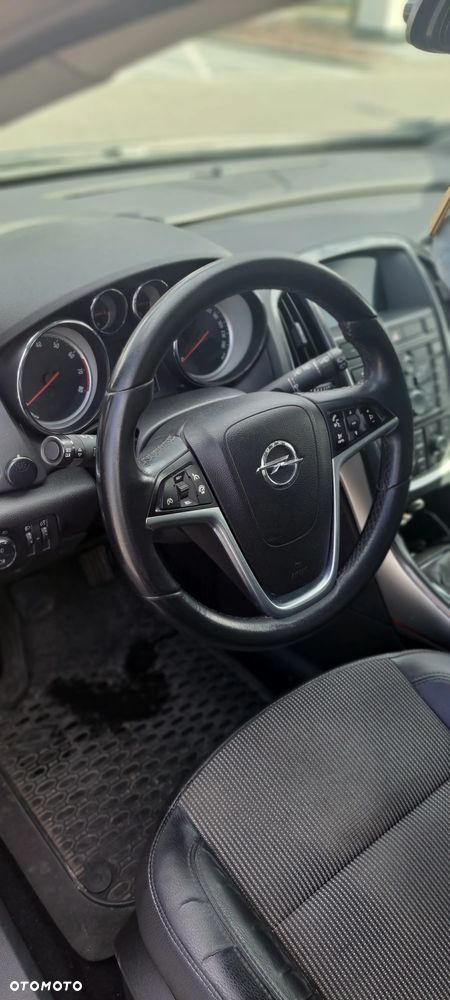 Opel Astra 1.4 T Cosmo - 10