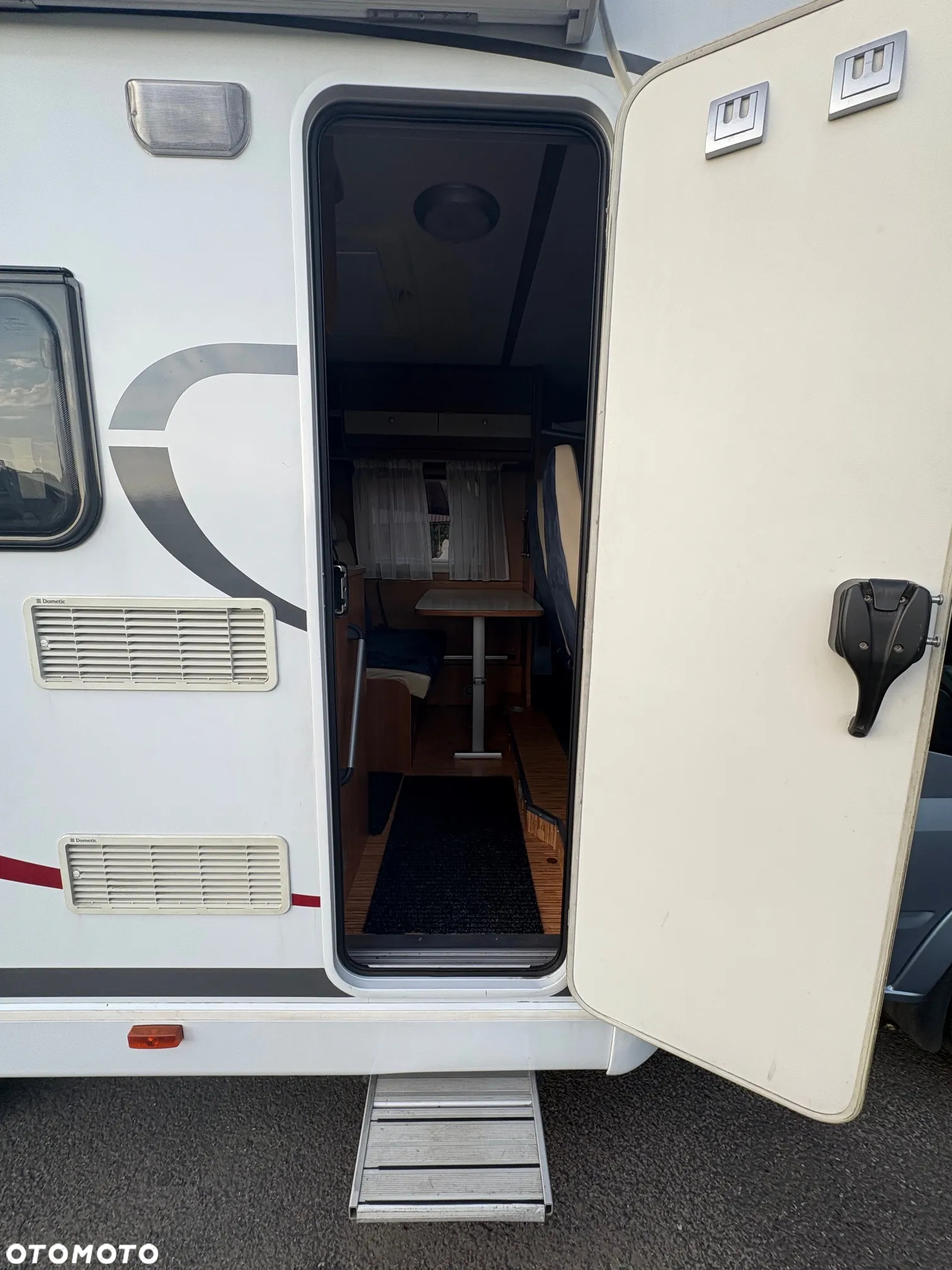 Ford CAPRON TRANSIT - 9