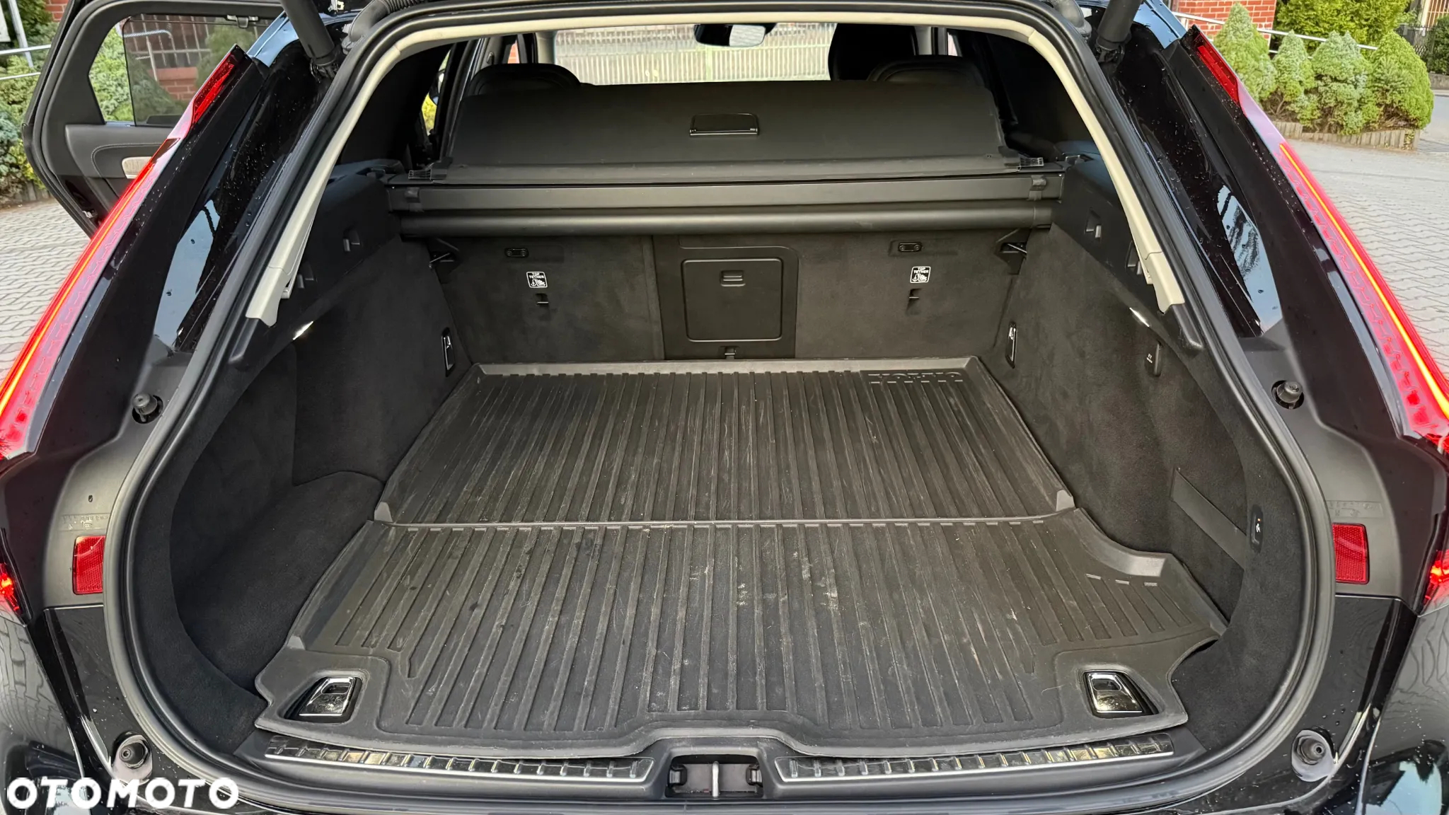 Volvo V90 Cross Country B5 D AWD Geartronic Pro - 36