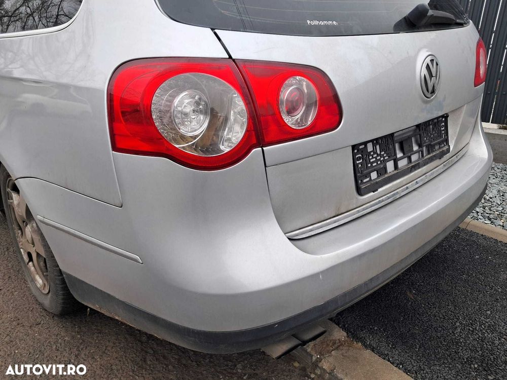 Vw Passat B6 break, bara spate cu ornamente, cod culoare LA7W - 8