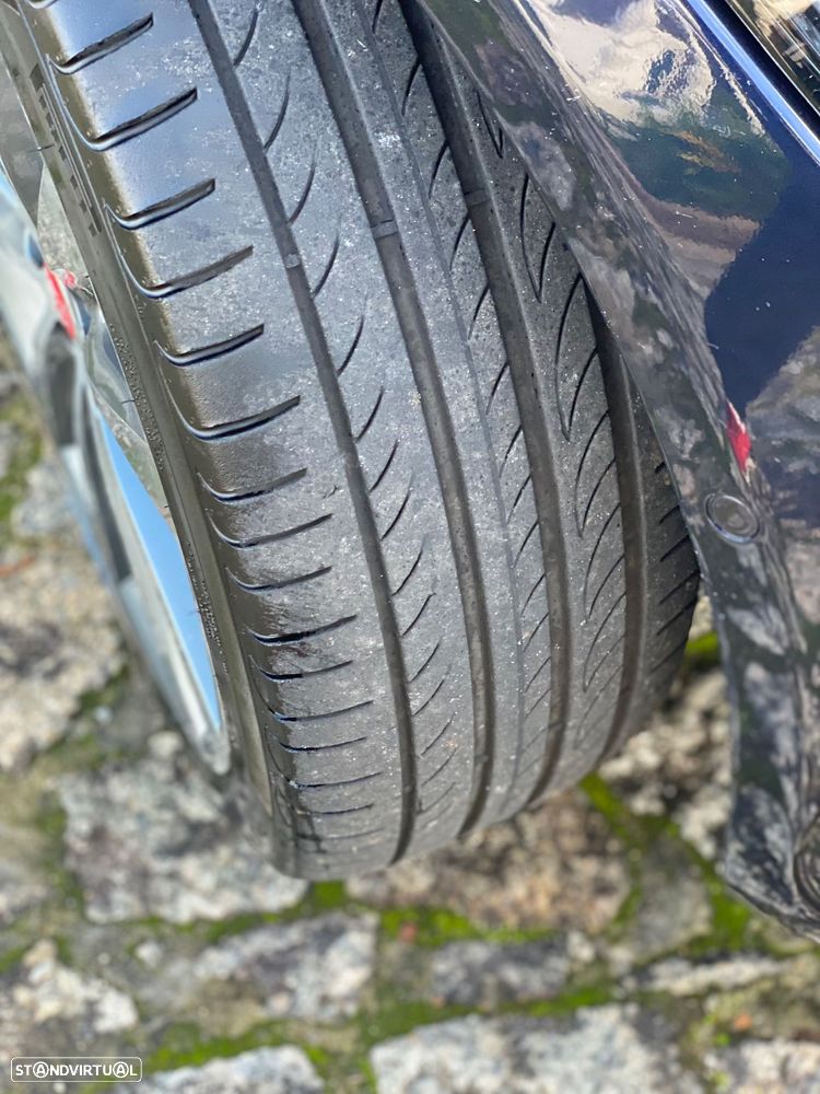 Jaguar XE 2.0 D Prestige Aut. - 13