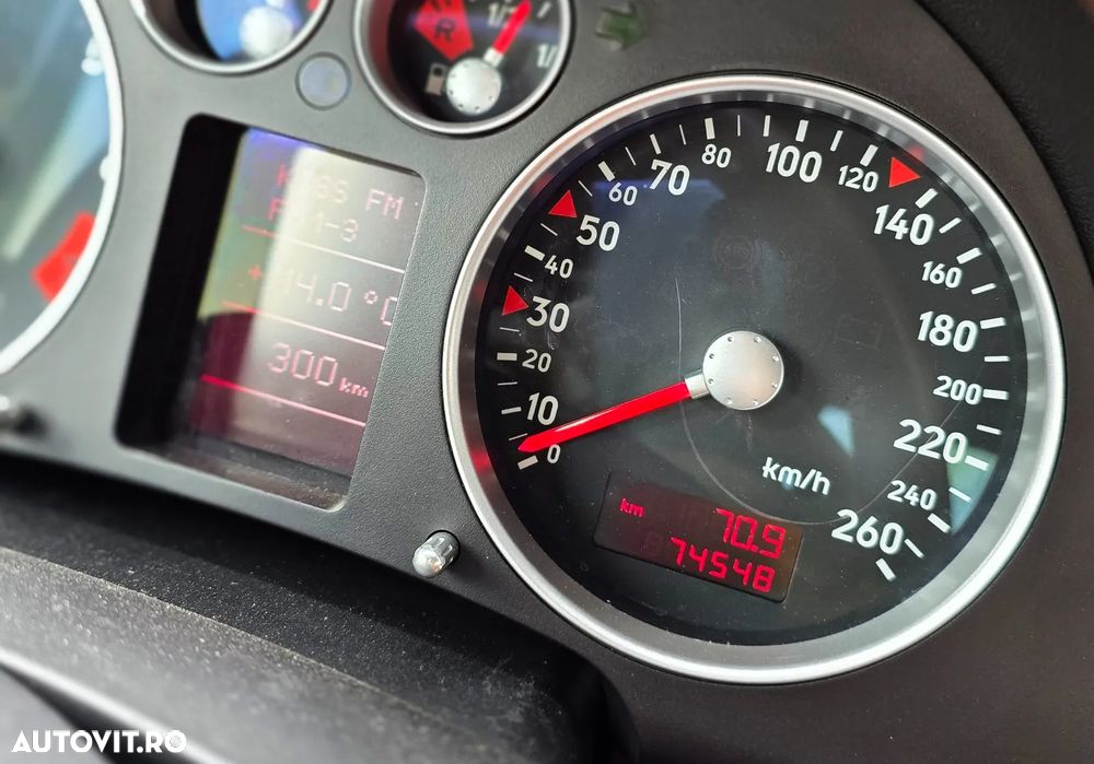 Audi TT 1.8 T quattro - 8