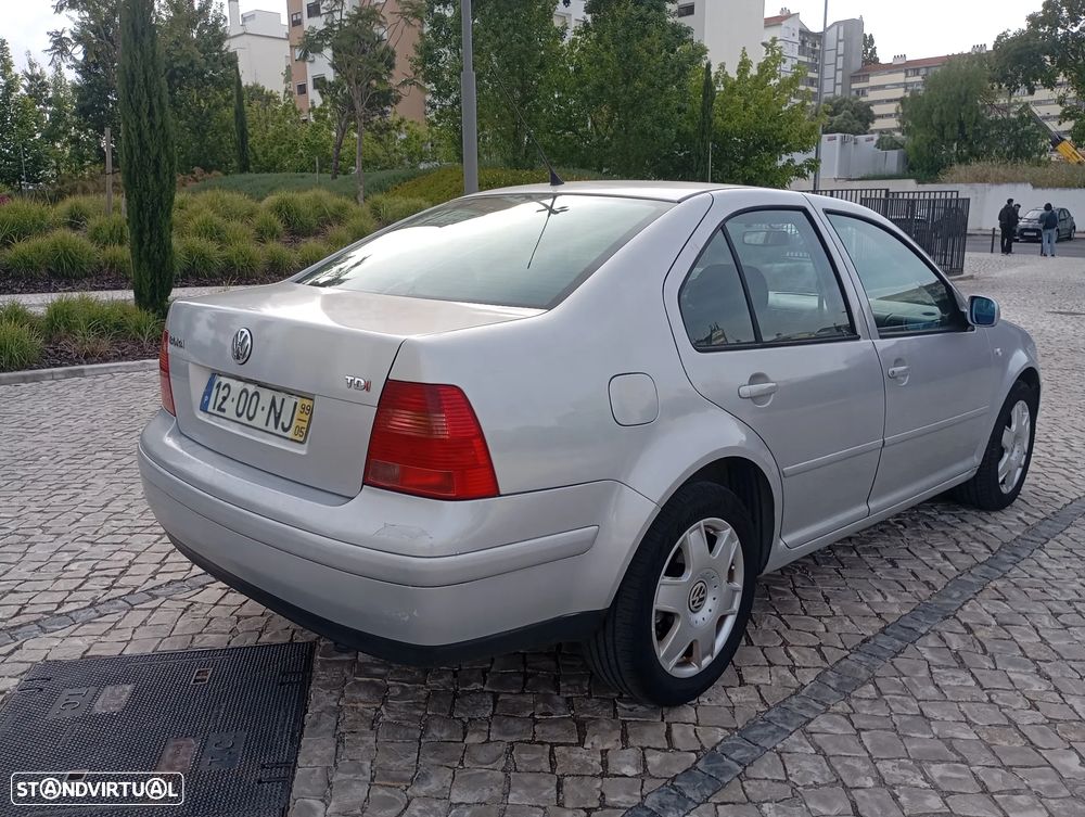 VW Bora 1.9 TDi Confortline - 5