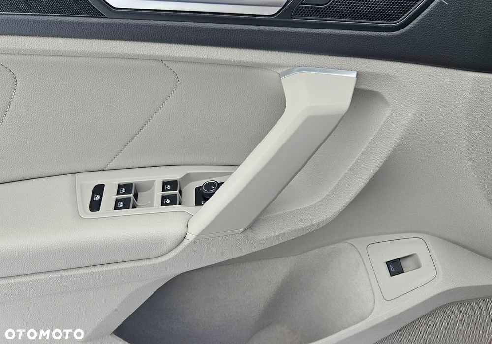 Volkswagen Tiguan 2.0 TSI 4Mot Elegance DSG - 18