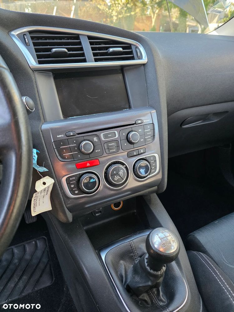 Citroën C4 HDi 110 FAP Exclusive - 13