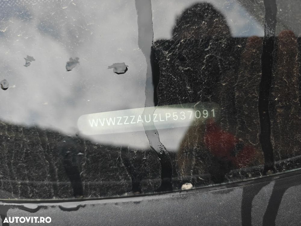 Volkswagen Golf - 12