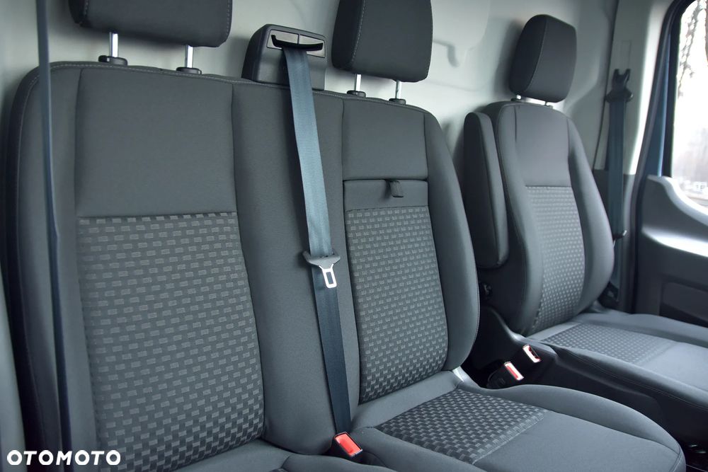 Ford Transit - 18