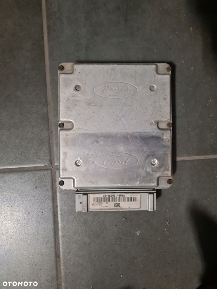 komputer silnika ford escort 92ab-12a650-eb - 1