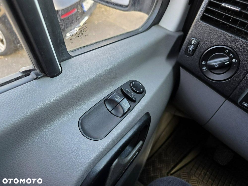 Mercedes-Benz Sprinter - 10