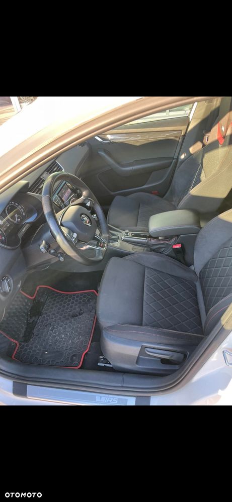 Skoda Octavia 2.0 TSI RS - 9