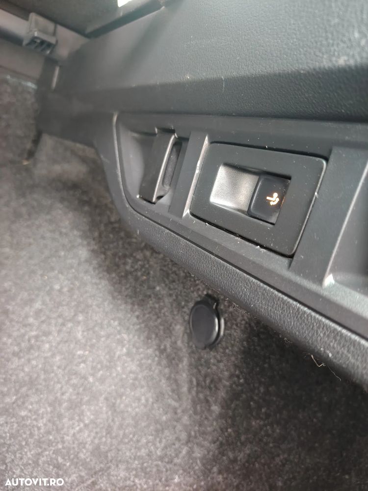 Skoda Octavia 2.0 TDI DSG Edition - 35
