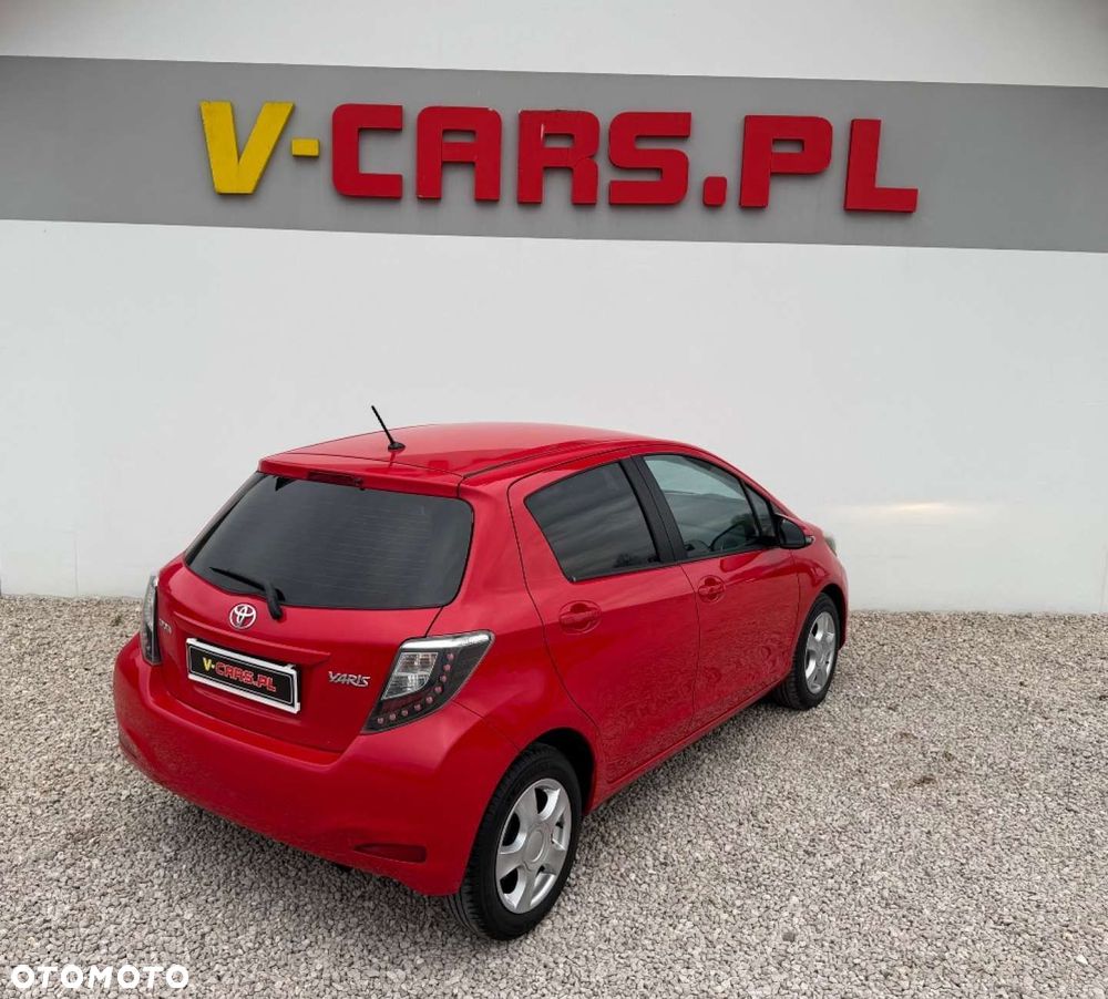 Toyota Yaris - 22