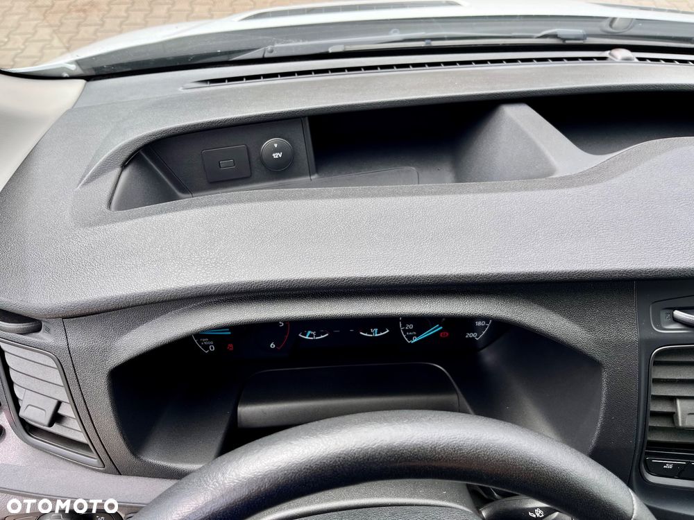 Ford Transit - 19