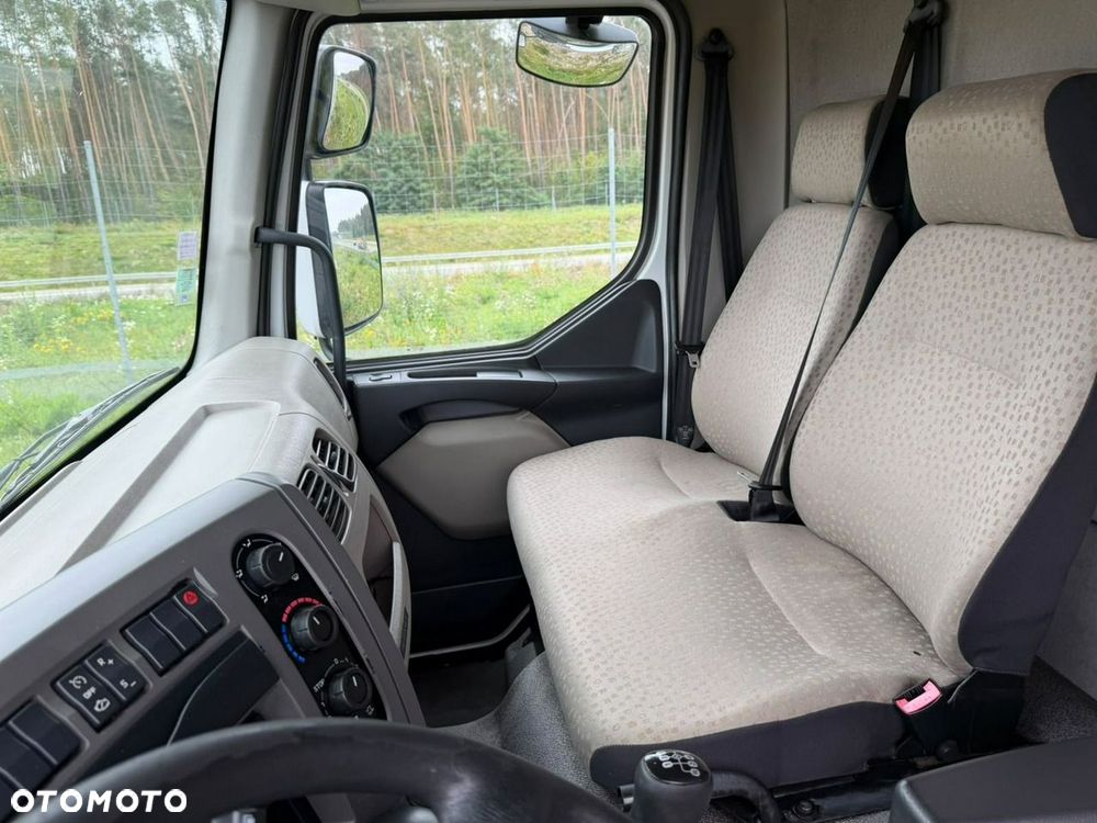 Renault MIDLUM 220 DXI  3 miejsca siedzące  , EURO 5 - 13