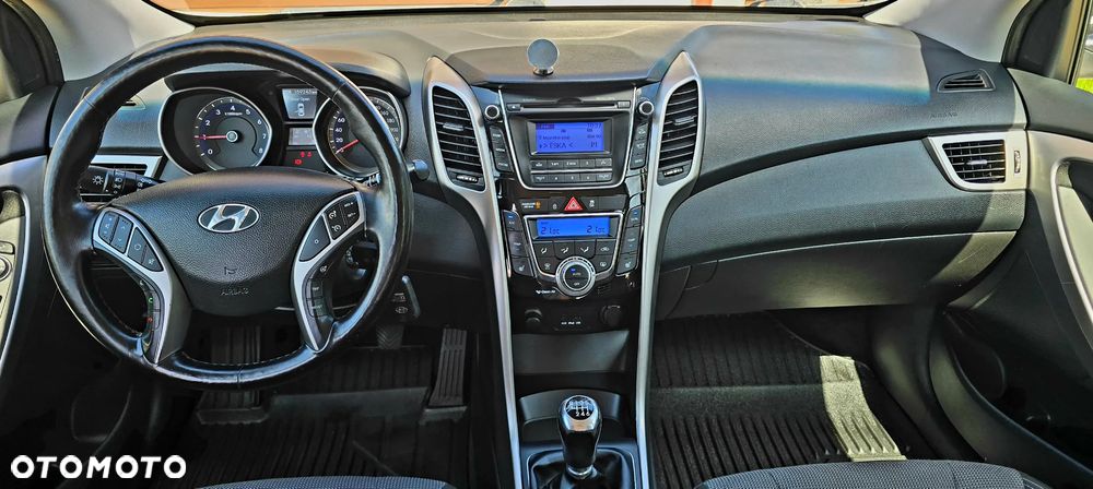 Hyundai i30 - 25