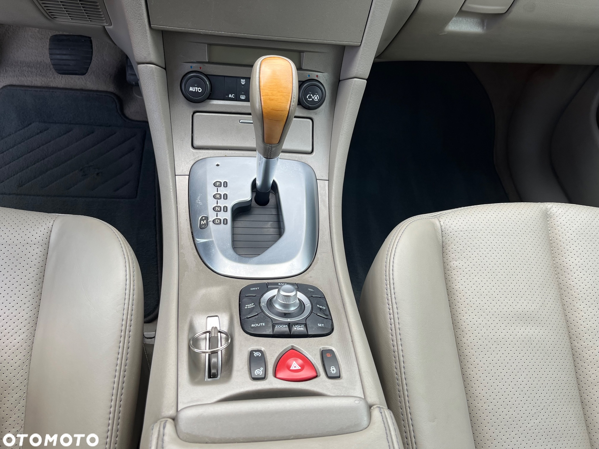 Renault Vel Satis 3.5 V6 Initiale - 15