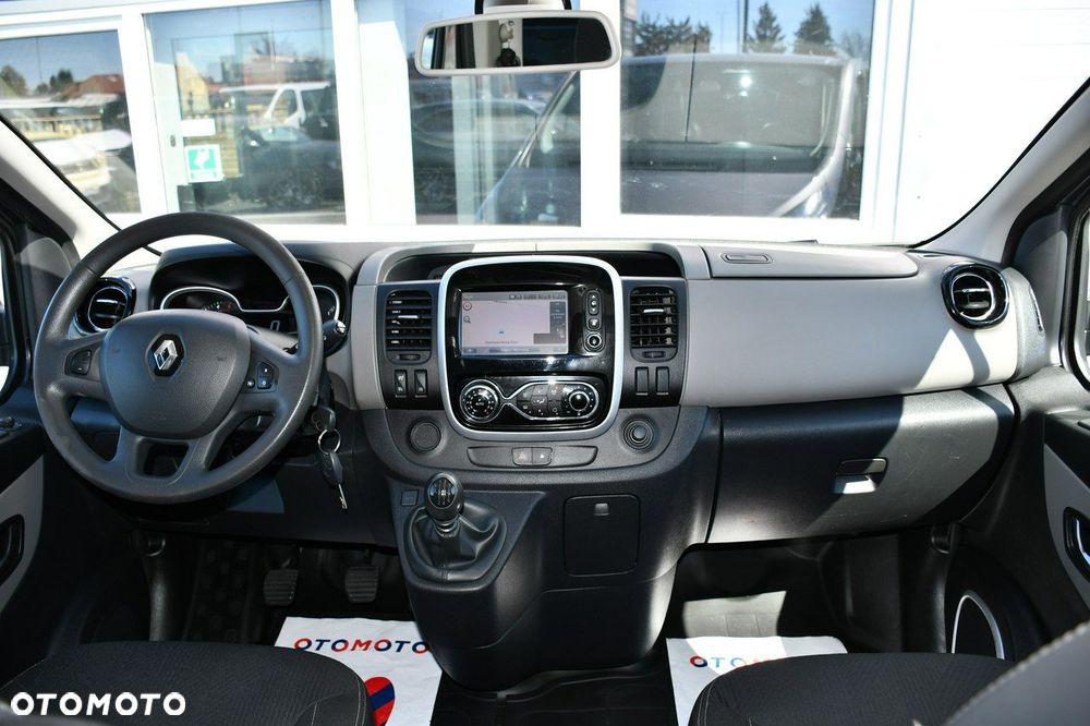 Renault Trafic - 2