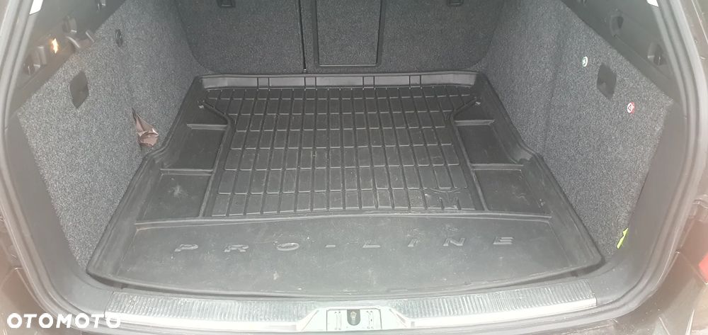 Skoda Superb 2.0 TSI L&K DSG - 14