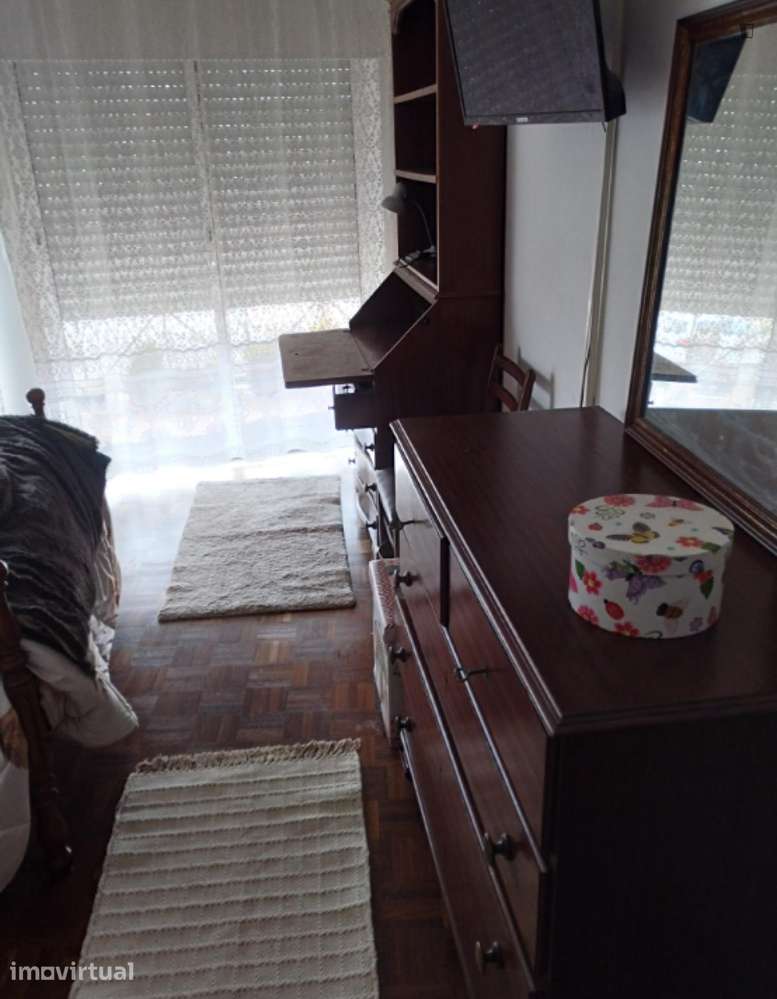 Quarto - localizado em Leiria - Grande imagem: 5/14