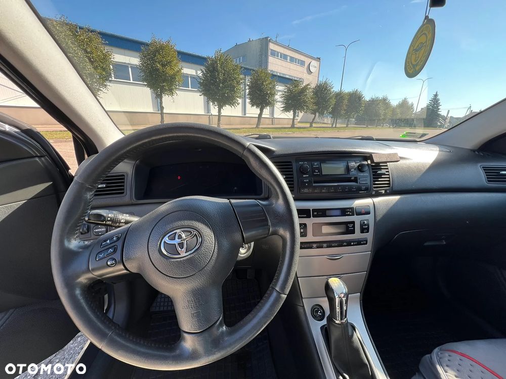 Toyota Corolla 1.4 D-4D Sol - 14