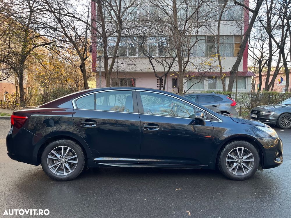 Toyota Avensis 1.8 Executive - 7