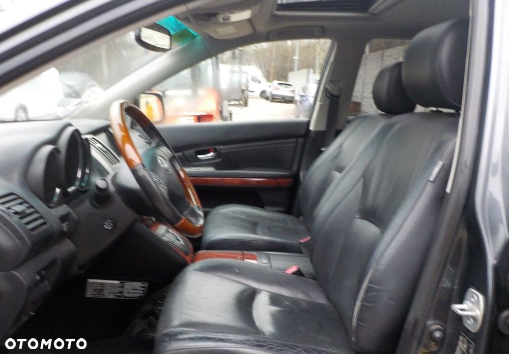 Lexus RX - 24