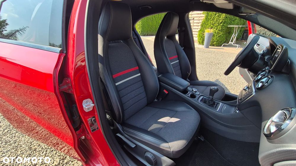 Mercedes-Benz Klasa A 180 (BlueEFFICIENCY) AMG Sport - 20