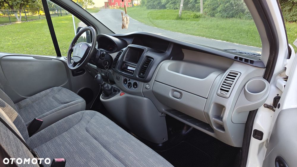 Renault Trafic - 18