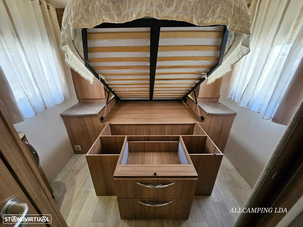 Pilote Sensation P746 CAIXA AUTOMÁTICA CAMA CENTRAL/ BASCULANTE - 46