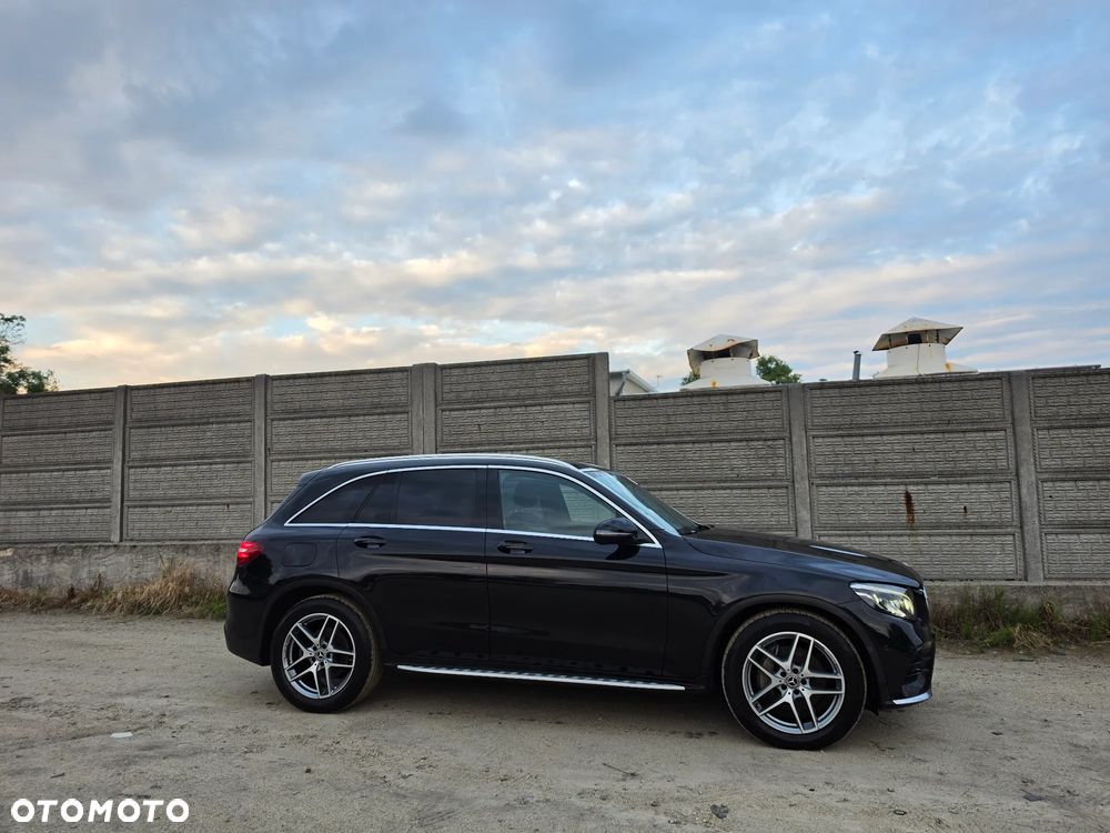 Mercedes-Benz GLC 250 d 4Matic 9G-TRONIC AMG Line - 5