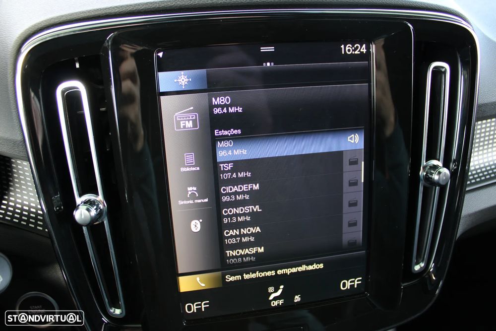 Volvo XC 40 1.5 T2 Plus Dark Auto - 23