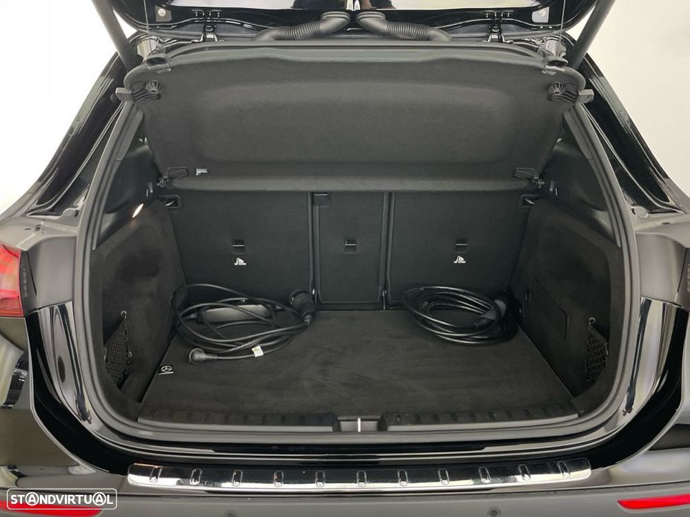 Mercedes-Benz GLA 250 e 8G-DCT Progressive - 13