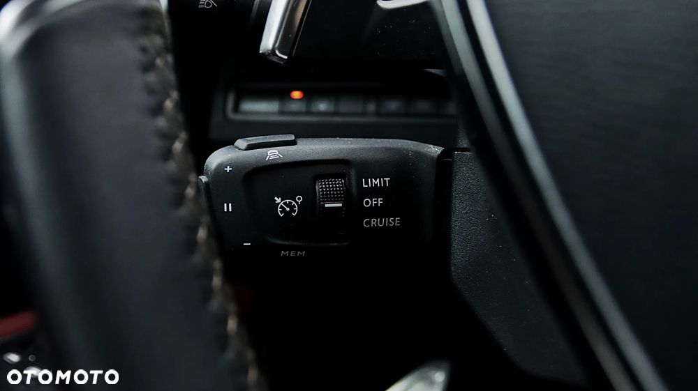 Peugeot 5008 1.6 PureTech GT S&S EAT8 - 21