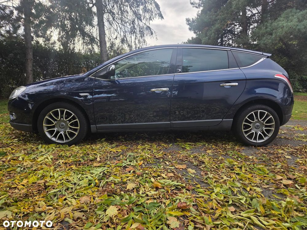 Lancia Delta 2014 photo 2