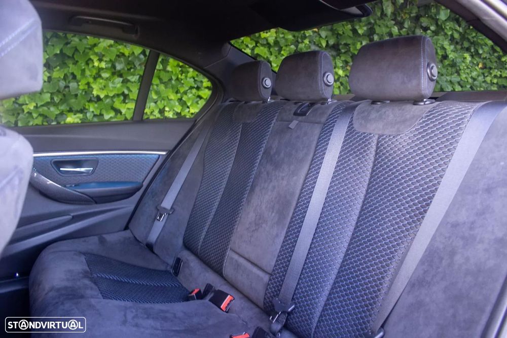 BMW 320 d Auto Pack M - 14