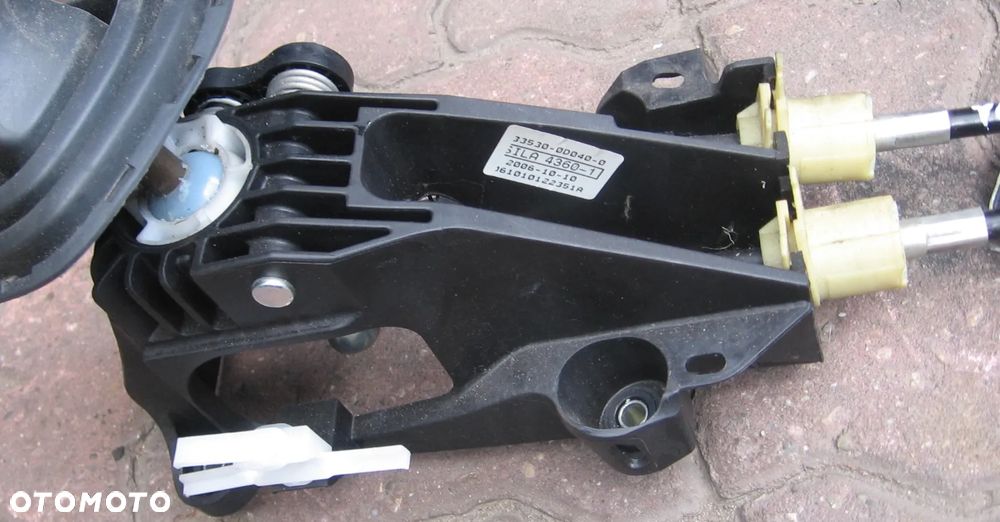 lewarek wybierak linki zmiany biegów TOYOTA YARIS II 1.3 16V
