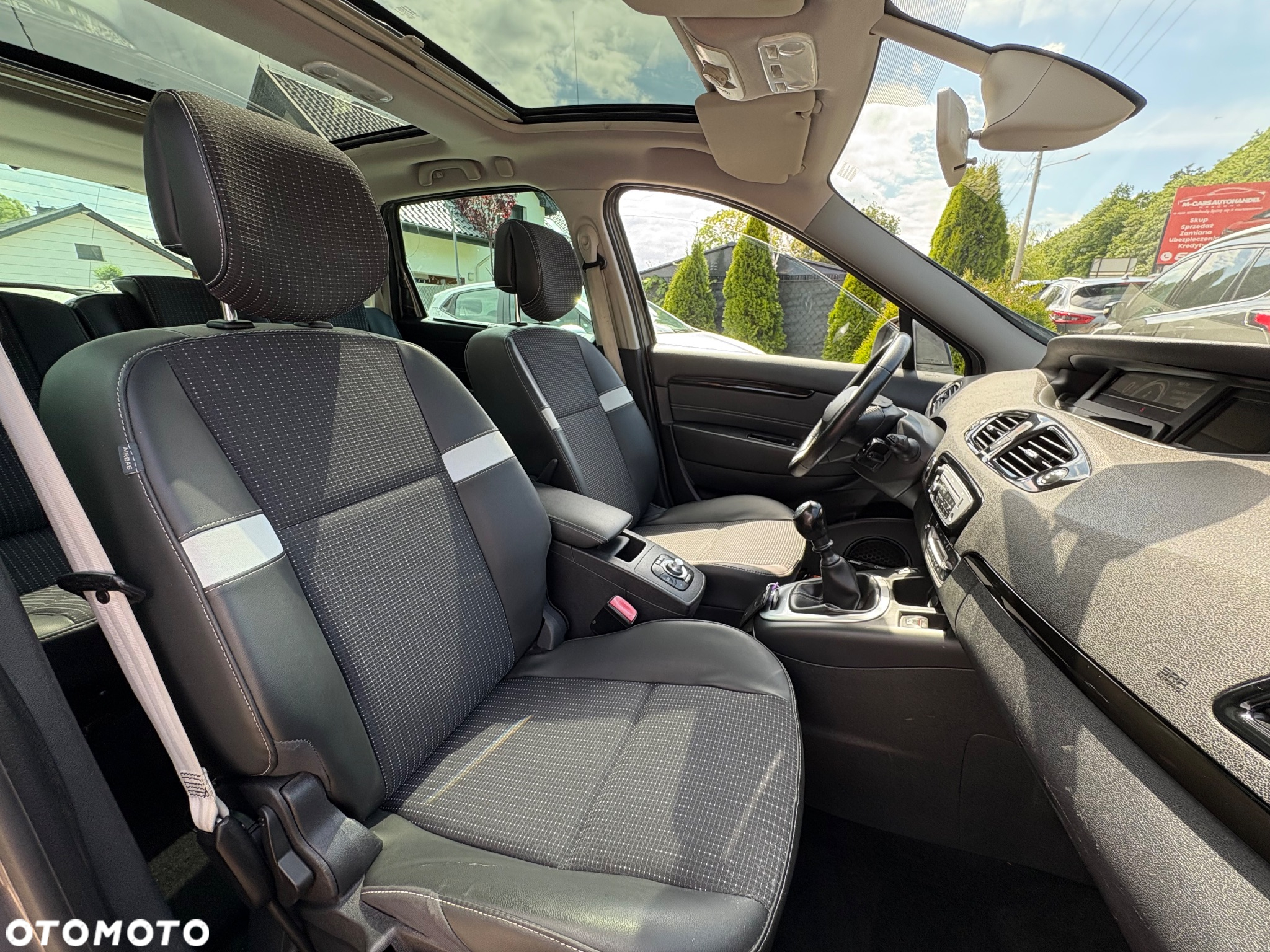 Renault Scenic TCe 130 Bose Edition - 25