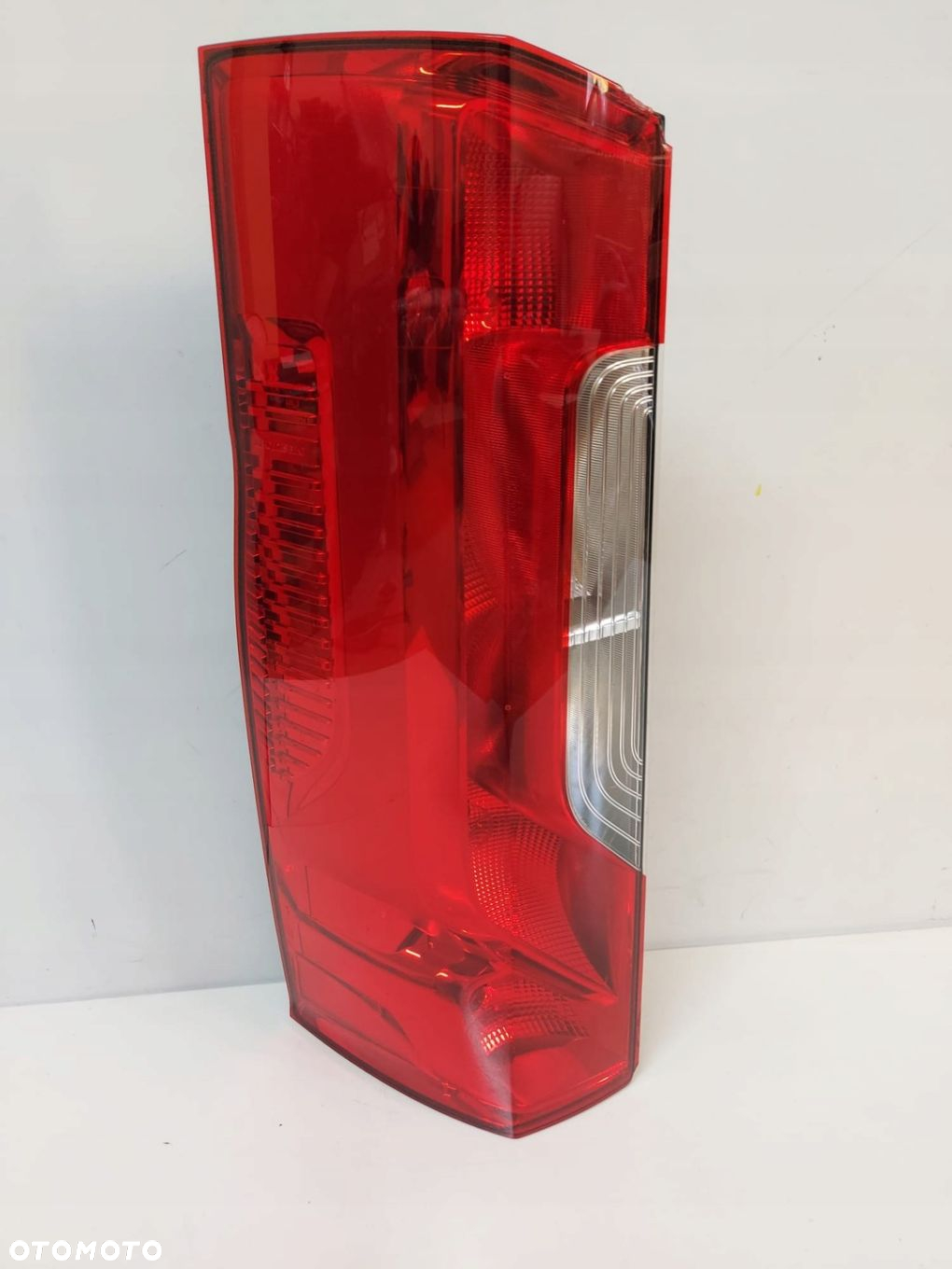 MERCEDES SPRINTER W910 LAMPA LEWY TYŁ A9108200000 - 2