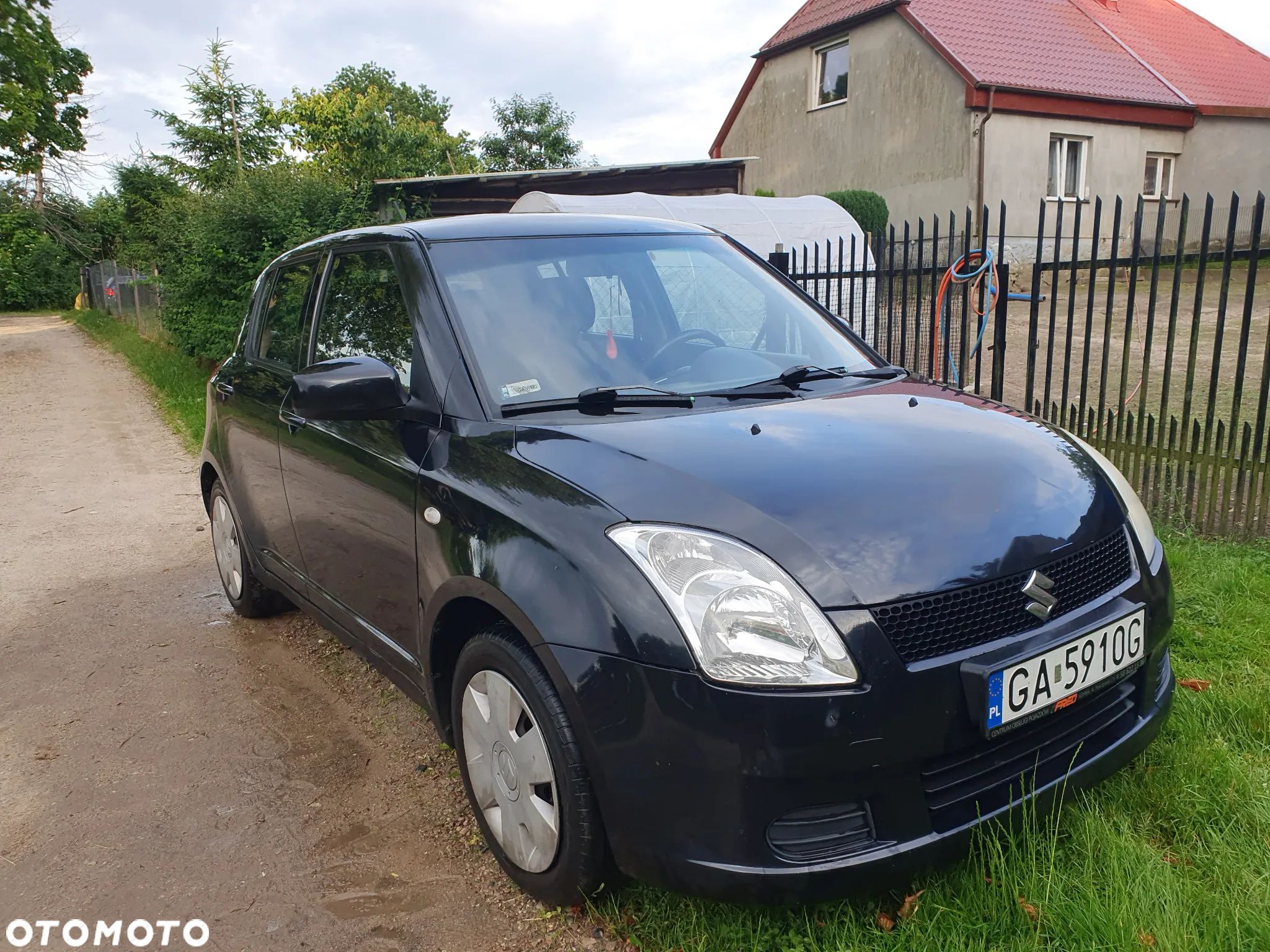 Suzuki Swift - 1