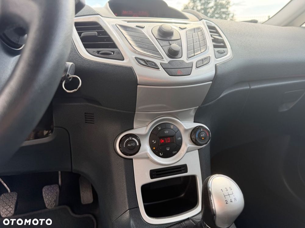 Ford Fiesta - 39