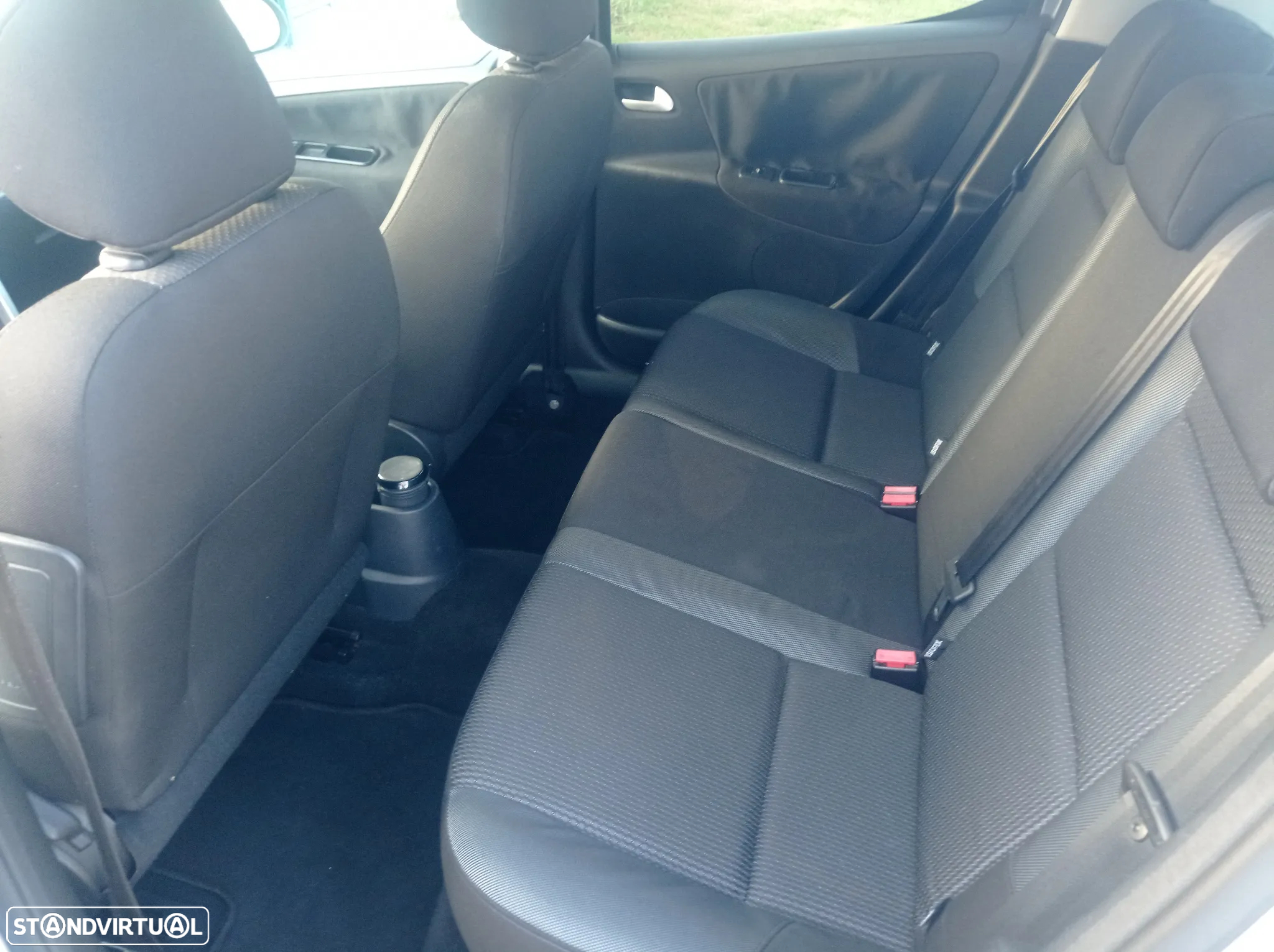 Peugeot 207 1.4 HDi Premium - 10
