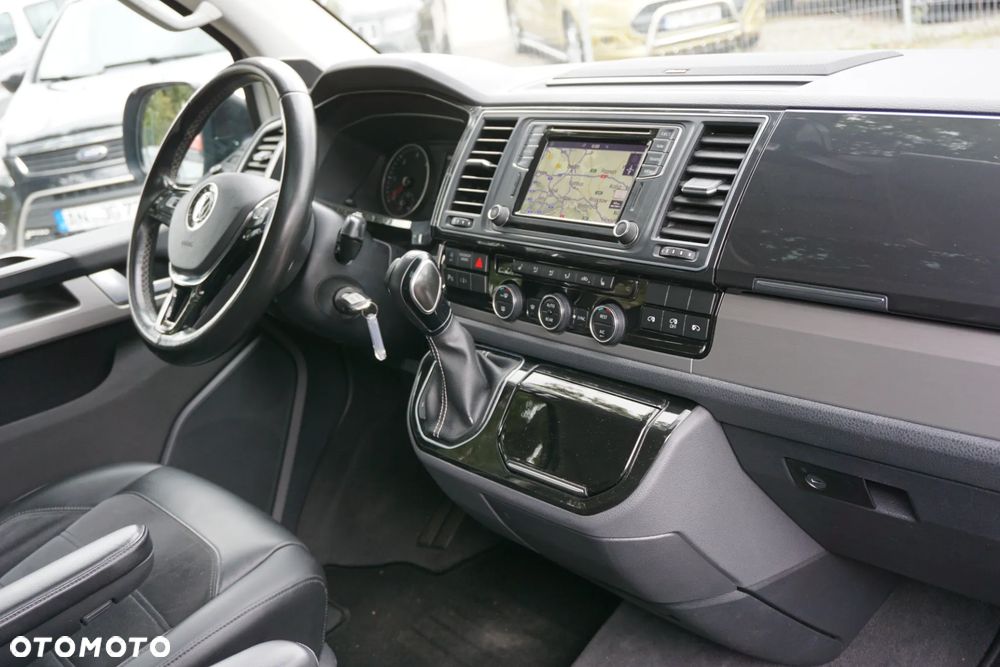 Volkswagen Multivan - 23