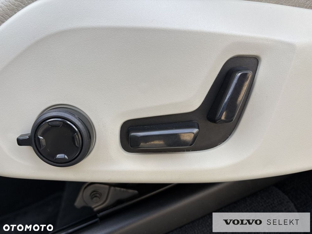 Volvo XC 90 - 17